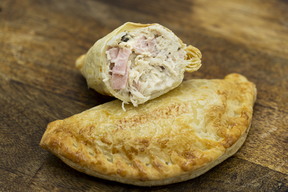 Empanadas argentinas con sabor especial en Granada. La Buenos Aires, la empanada de mayor calidad con los mejores ingredientes